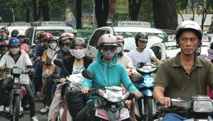 Thu phi xe may o TP HCM: Cu tri muon dung, lanh dao keu kho hinh anh