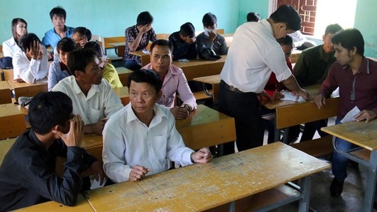 Bi hai trinh do quan xa hinh anh