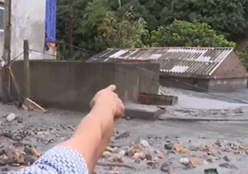 Quang Ninh khac phuc hau qua sau mua lu hinh anh