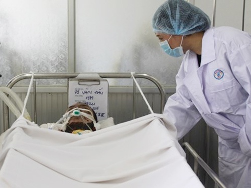 De nghi truy tang danh hieu liet si cho dieu duong bi thieu hinh anh