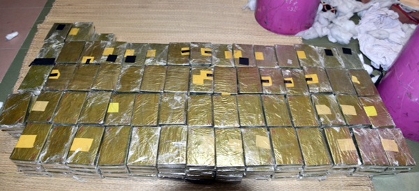 Tang vật thu giữ.