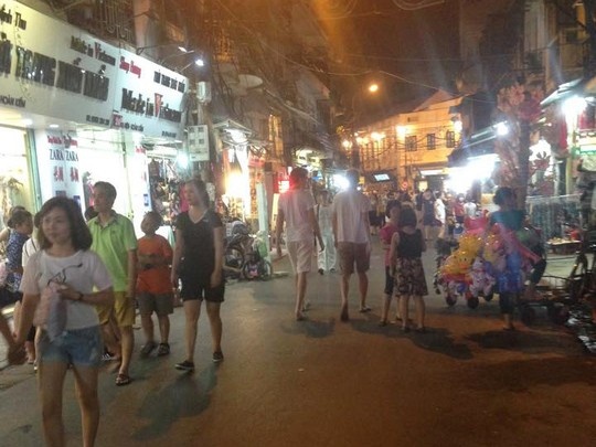 De xuat lat da mat duong 11 tuyen pho co Ha Noi hinh anh