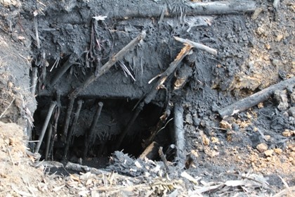 Sap ham thiec,  2 nguoi chet hinh anh