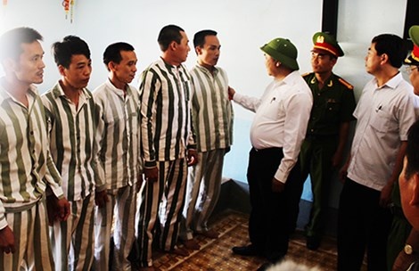 Ong Doan Van Vuon duoc de nghi dac xa hinh anh