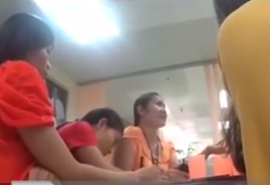 Bi phanh phui, Lien ket Viet van ngang nhien hoat dong hinh anh