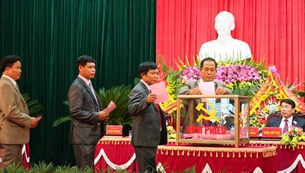 Cong bo nhan su truoc Dai hoi de nhan dan giam sat hinh anh