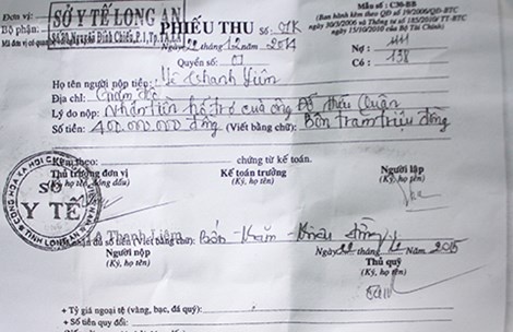 Biên bản giao 400 triệu đồng hỗ trợ.