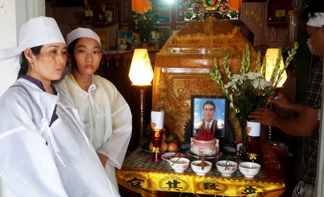 It nhat 4 tau ca bi tau cao toc vu trang nuoc ngoai ban hinh anh