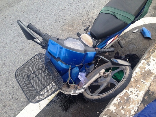 Truy tim thanh nien vuot den do gay tai nan roi bo chay hinh anh