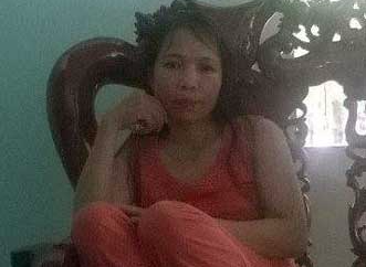 Cuoc song dia nguc cua nguoi bi chong nhan tam dau doc hinh anh