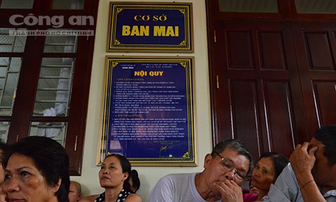 12 điều trong nội quy của cơ sở Ban Mai do bà Phú quản lý. Khách phải đóng 5.000 đồng/lượt tẩm quất.