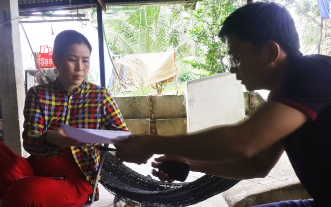 Ngu dan Kien Giang lam thu tuc kien canh sat bien Thai Lan hinh anh