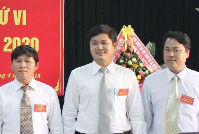 '30 tuoi lam Giam doc So, khong co gi ghe gom' hinh anh