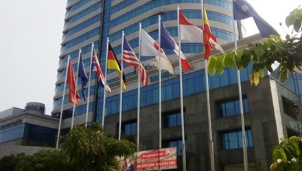 Vinalines bo nhiem hang loat can bo 'chay huu'? hinh anh