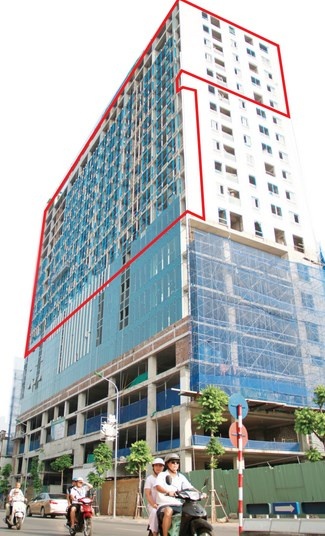 Dư luận đang trông đợi vào thái độ nghiêm khắc của UBND thành phố Hà Nội khi xử lý vi phạm tại tòa nhà 8B Lê Trực.