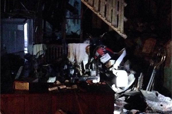 Chay no lon, 1 nguoi thiet mang hinh anh