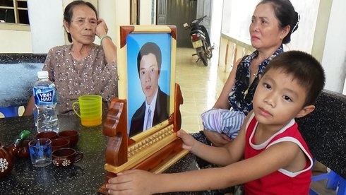 Benh nhan chet tai nha Pho giam doc Trung tam y te huyen hinh anh