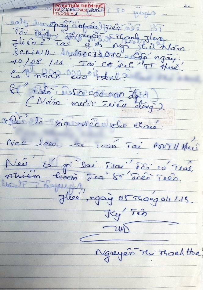 Một tờ giấy nhận tiền của Nguyễn Thị Thanh Hoa mà cơ quan công an thu thập được.