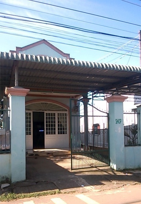 Ngôi nhà xảy ra vụ cướp giả.