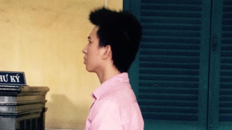 Nhan vien di linh 1,3 ty dong roi bao cuop gia hinh anh