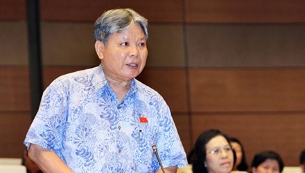 Dua bien so xe vao danh muc dau gia hinh anh