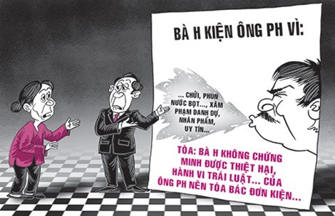 Di kien vi bi phun nuoc bot vao mat hinh anh