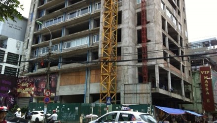 Tiep tuc nhoi cao oc vao noi do hinh anh