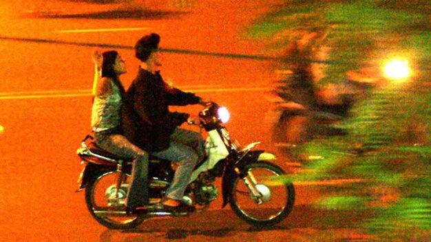 Cong khai danh tinh nguoi mua dam the nao? hinh anh