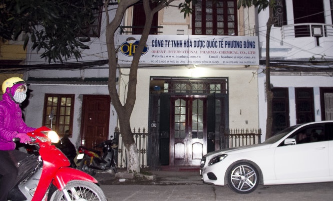 Kinh hoang bot trang bi an dua vao thuc an chan nuoi hinh anh