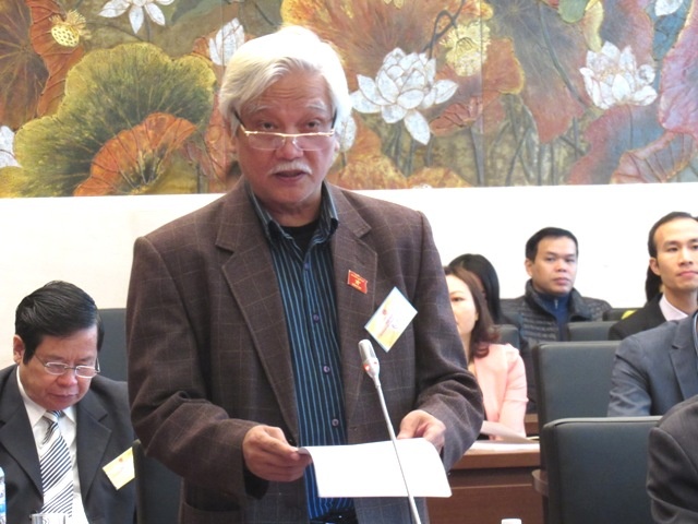 Tra loi chat van uyen bac cua dan bo truong dau tien hinh anh