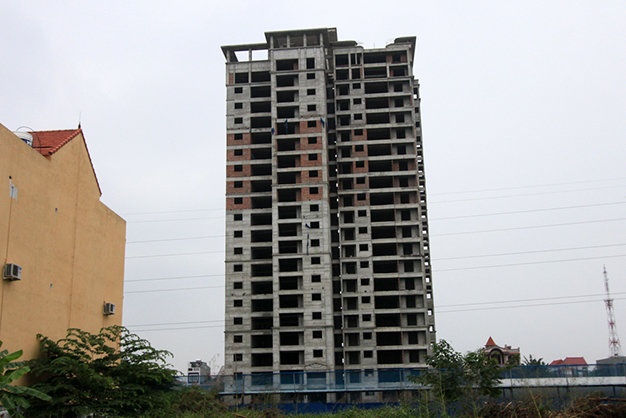 Mot giao vien roi tu toa nha 20 tang tu vong hinh anh
