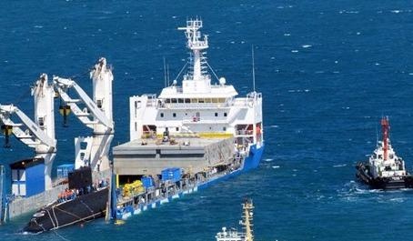 Tau ngam kilo 186 - Da Nang da ra Dai Tay Duong hinh anh