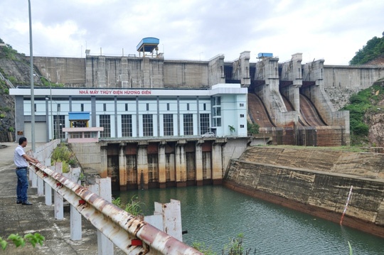 Hoang mang vi tin dap thuy dien ro nuoc hinh anh