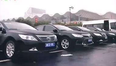 Xe phuc vu Dai hoi Dang co bien so rieng hinh anh