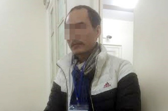 Bi xam hai tinh duc, nhom tre muu sat 'su phu'? hinh anh