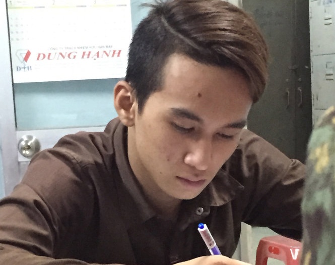 Nghi pham dam chet nguoi tai quan karaoke ra dau thu hinh anh