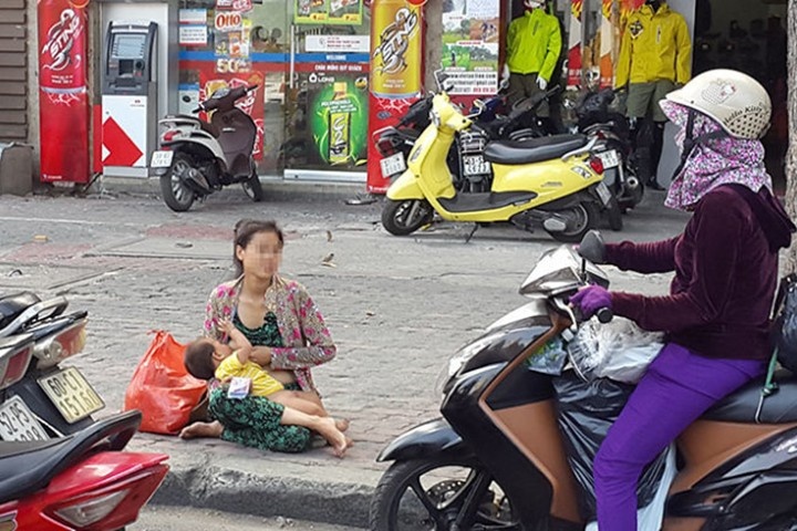 Bao tin nguoi an xin o Nha Trang duoc ho tro 100.000 dong hinh anh