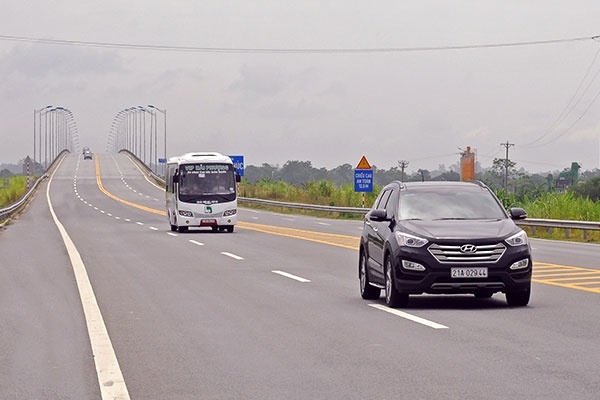 Siet quy dinh chon nha dau tu du an cao toc hinh anh