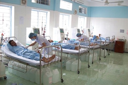 Benh vien tu  nhu dua con lan loc hinh anh