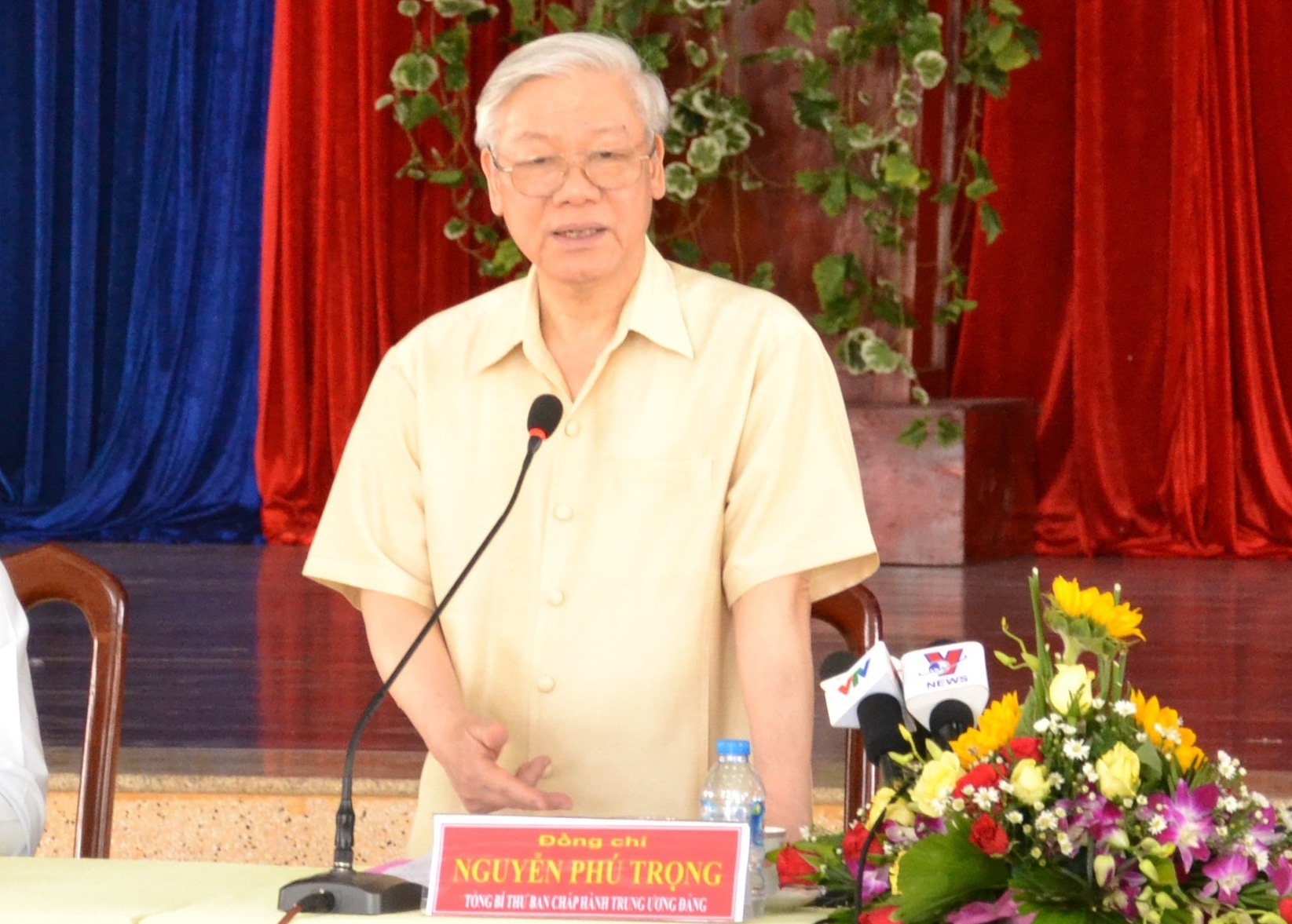 Phai nang cao chat luong doi ngu can bo co so hinh anh