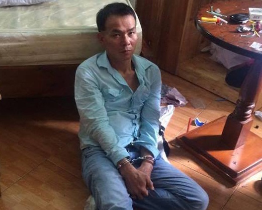 Hàng trăm cảnh sát bao vây khách sạn ảnh 1 Hang tram canh sat bao vay khach san anh 1