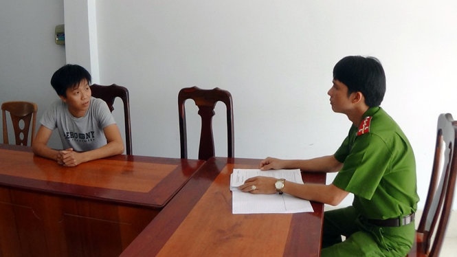 bé bán vé số bị hiếp dâm ảnh 1 be ban ve so bi hiep dam anh 1
