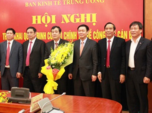 Ong Ngo Dong Hai lam Pho ban Kinh te Trung uong hinh anh