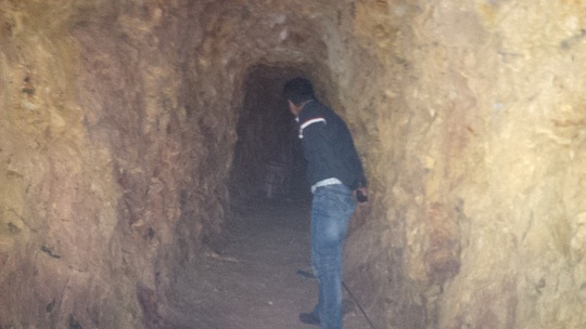 Se lap 'ham ruou' xuyen nui cua bi thu huyen hinh anh