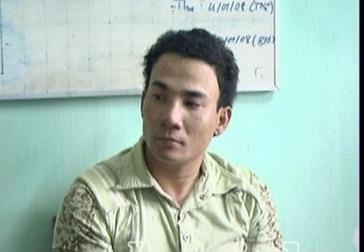 Ga vo si chuyen du nan nhan vao quan ca phe de cuong buc hinh anh