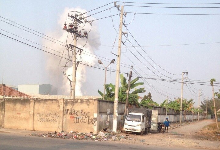 ​No lo hoi cong ty gach men, 2 nguoi chet hinh anh