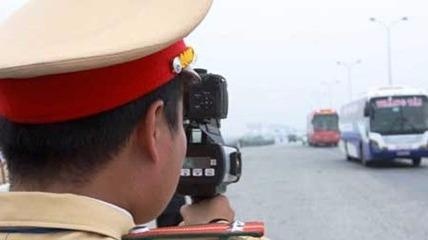 Nang toc do chay xe, ban toc do o Sai Gon 'e' hinh anh