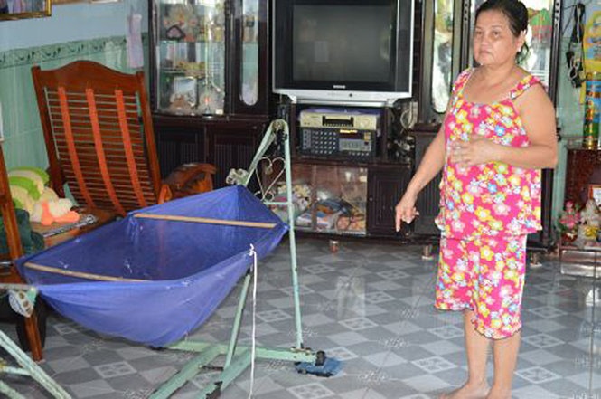 Gui hang xom cham soc, be trai 10 thang tuoi tu vong hinh anh