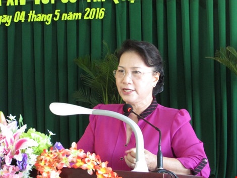 'Chung ta khong cam chiu, khong cui dau' hinh anh