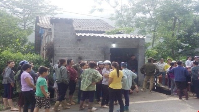 Vo tu vong voi nhieu vet thuong, chong treo co tren doi hinh anh